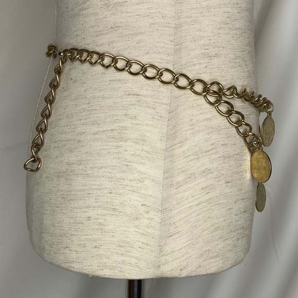Vintage Layered Gold Tone Coin Chain Adjust Belt. Can wear as a necklace too - Picture 2 of 14